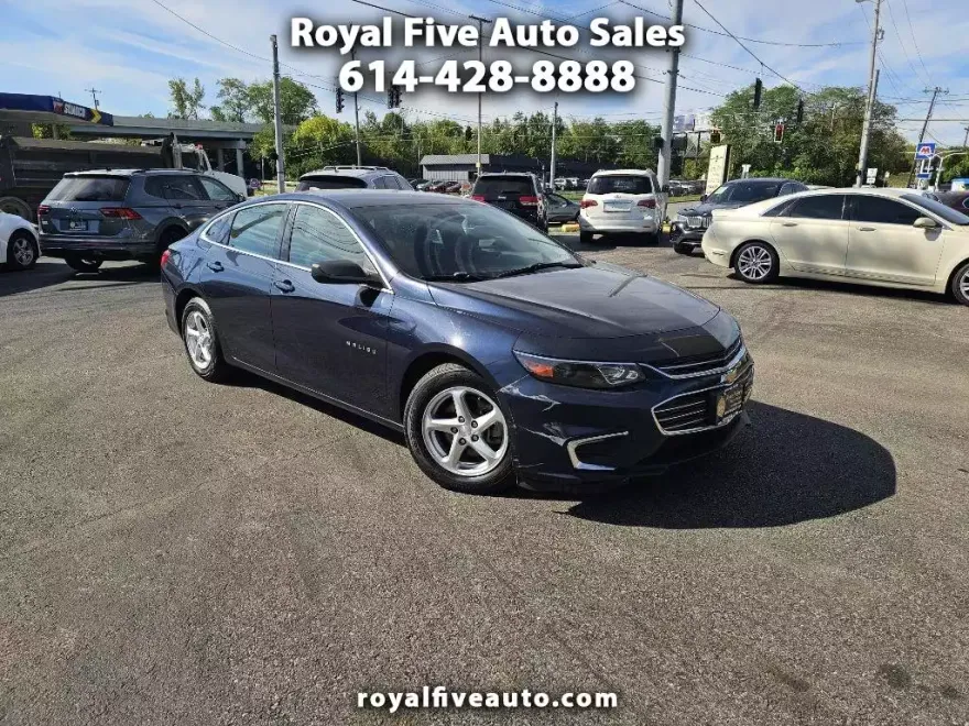 2018 Chevrolet Malibu LS photo 1