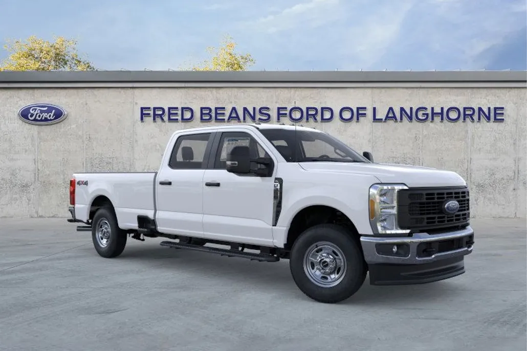 2025 Ford F-350 XL photo 1