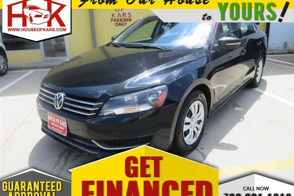2014 Volkswagen Passat S photo 1