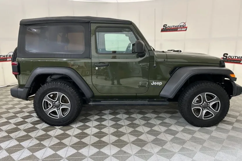 2020 Jeep Wrangler Sport S photo 1