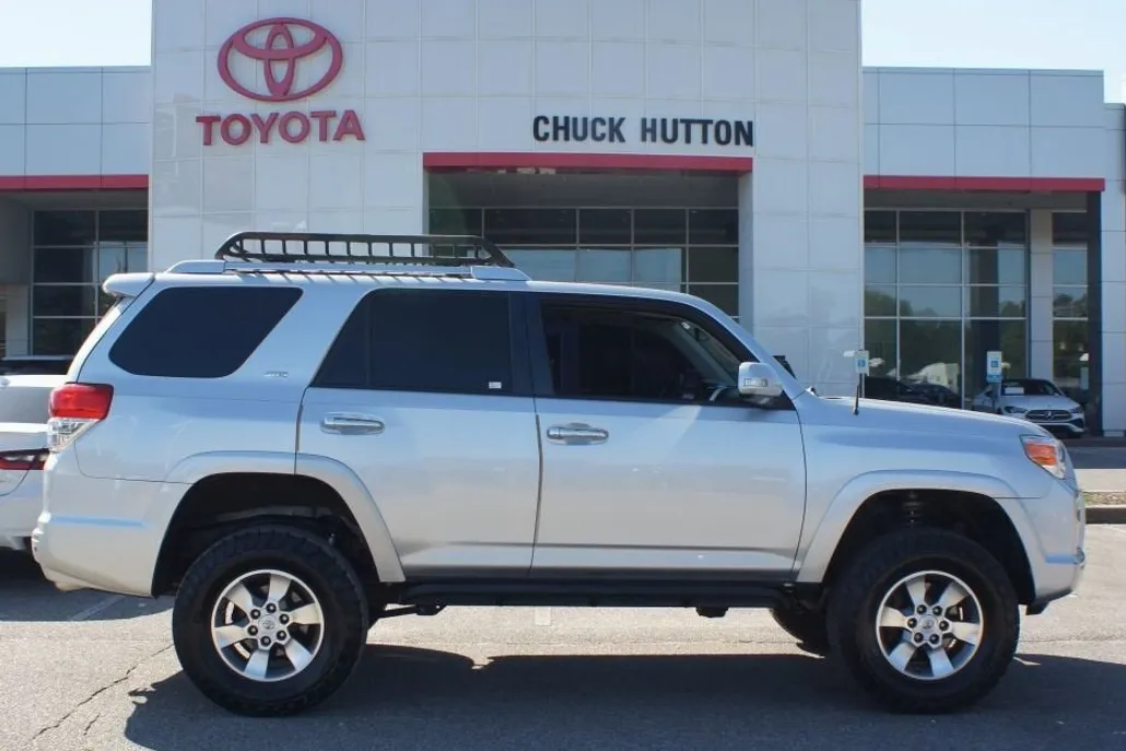 2011 Toyota 4Runner SR5 photo 1