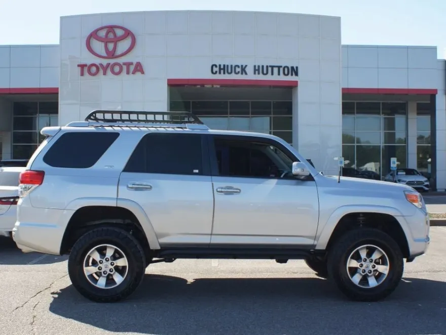 2011 Toyota 4Runner SR5 photo 1