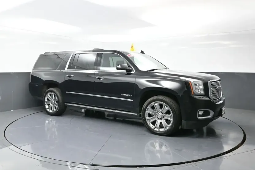 2016 Gmc Yukon XL Denali photo 1