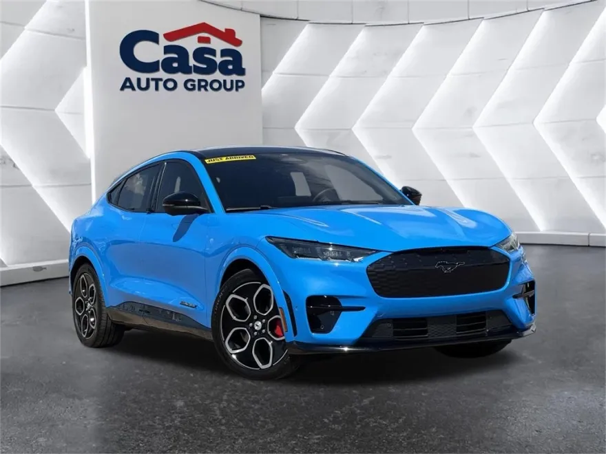 2023 Ford Mustang Mach-E GT photo 1