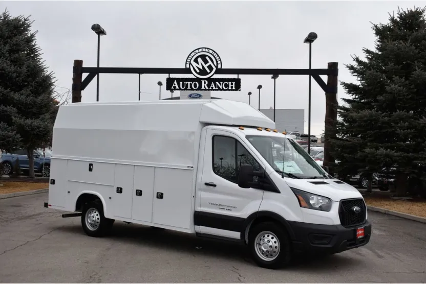 2023 Ford Transit Cutaway Chassis photo 1
