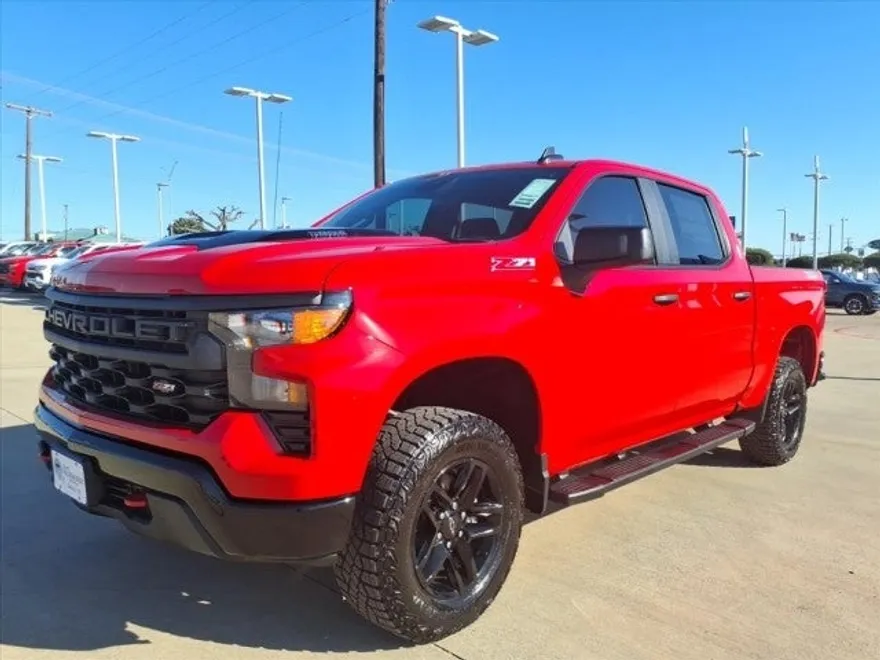 2026 Chevrolet Silverado 1500 Custom Trail Boss photo 1