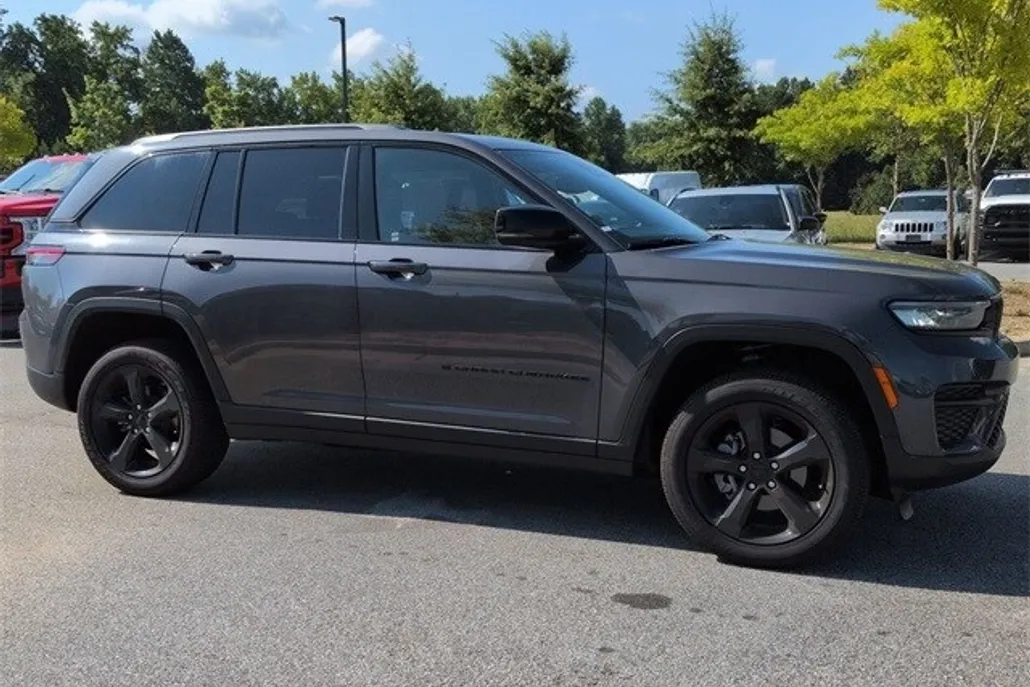 2024 Jeep Grand Cherokee Altitude X photo 1