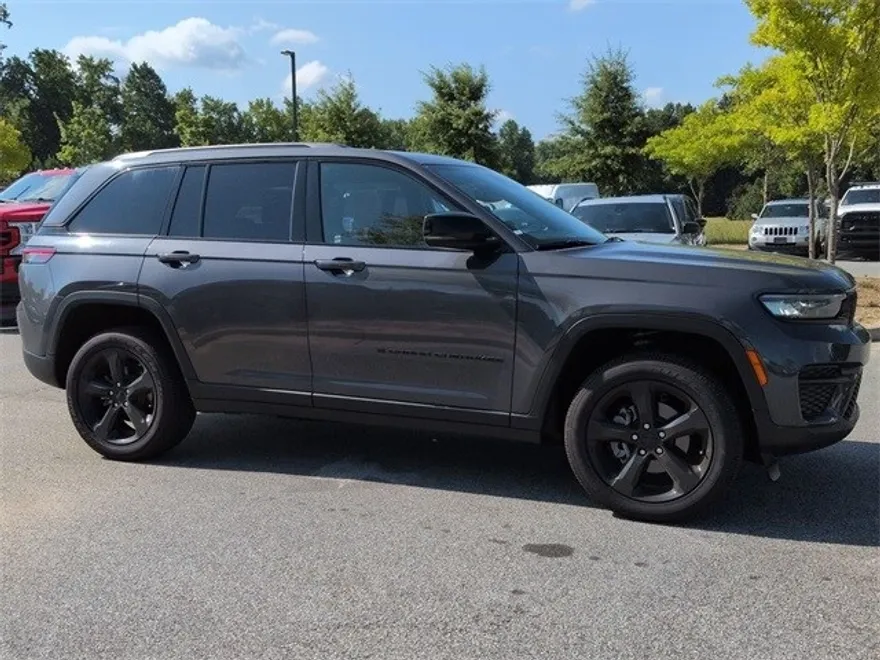 2024 Jeep Grand Cherokee Altitude X photo 1