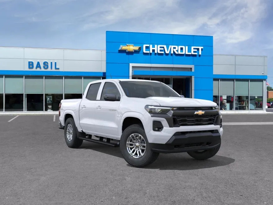 2025 Chevrolet Colorado Work Truck LT photo 1