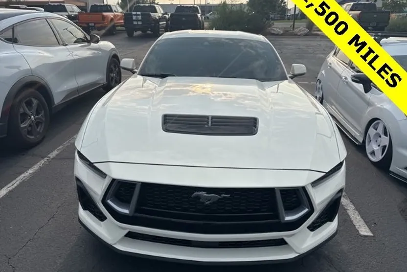 2025 Ford Mustang GT Premium photo 1