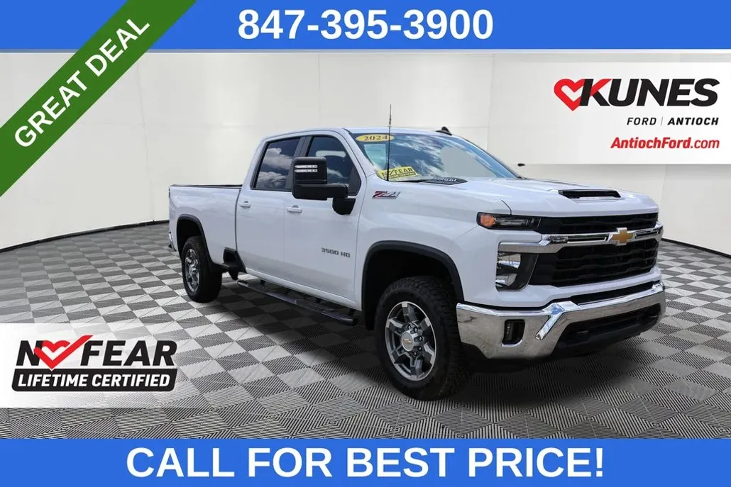 2024 Chevrolet Silverado 3500HD LT photo 1