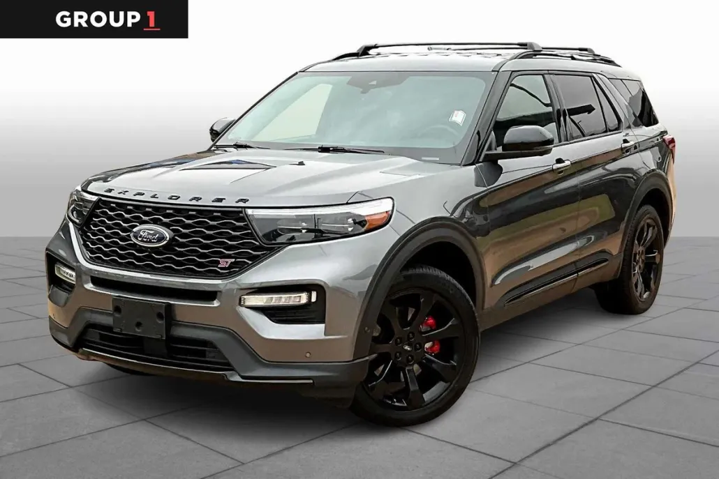 2022 Ford Explorer ST photo 1