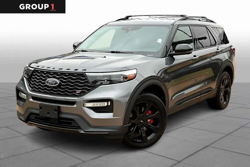 2022 Ford Explorer ST photo 1