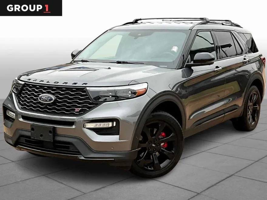 2022 Ford Explorer ST photo 1