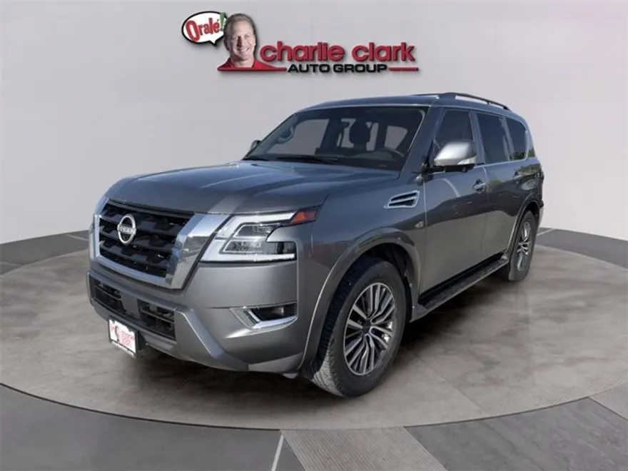 2023 Nissan Armada SL photo 1