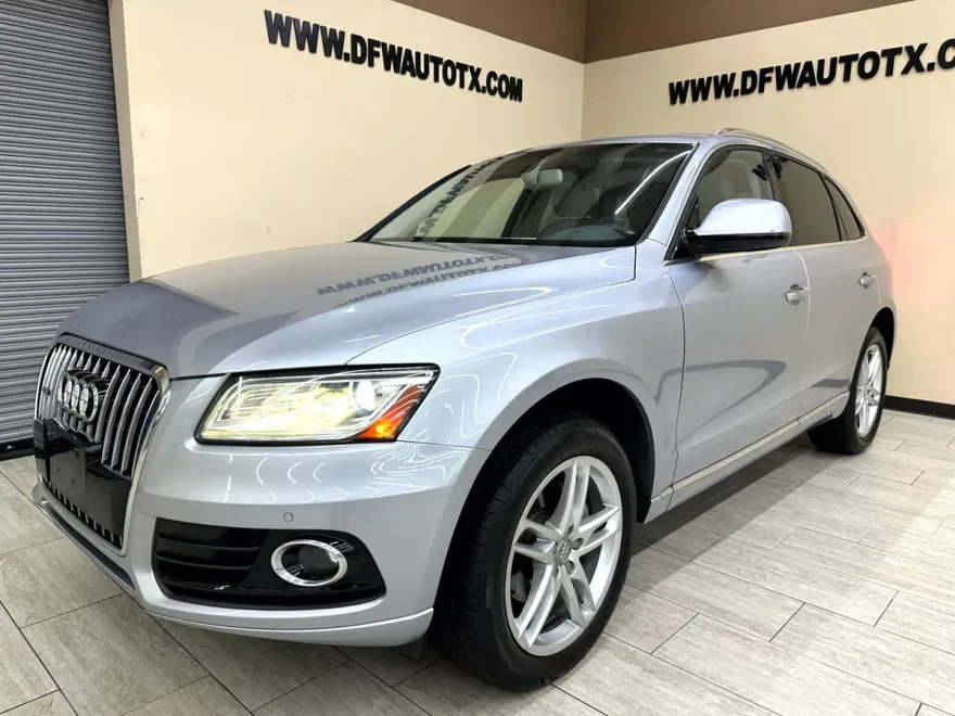 2017 Audi Q5 2.0T Premium Plus photo 1