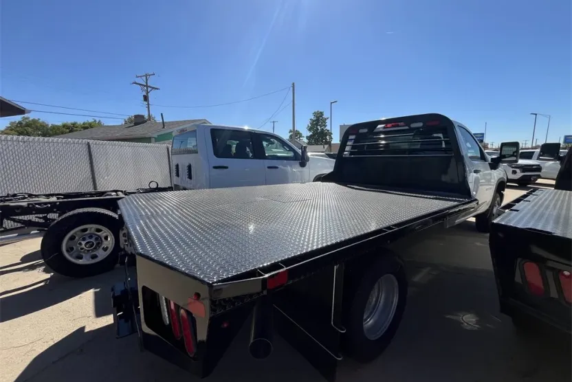 2025 Chevrolet Silverado 3500HD Work Truck photo 1