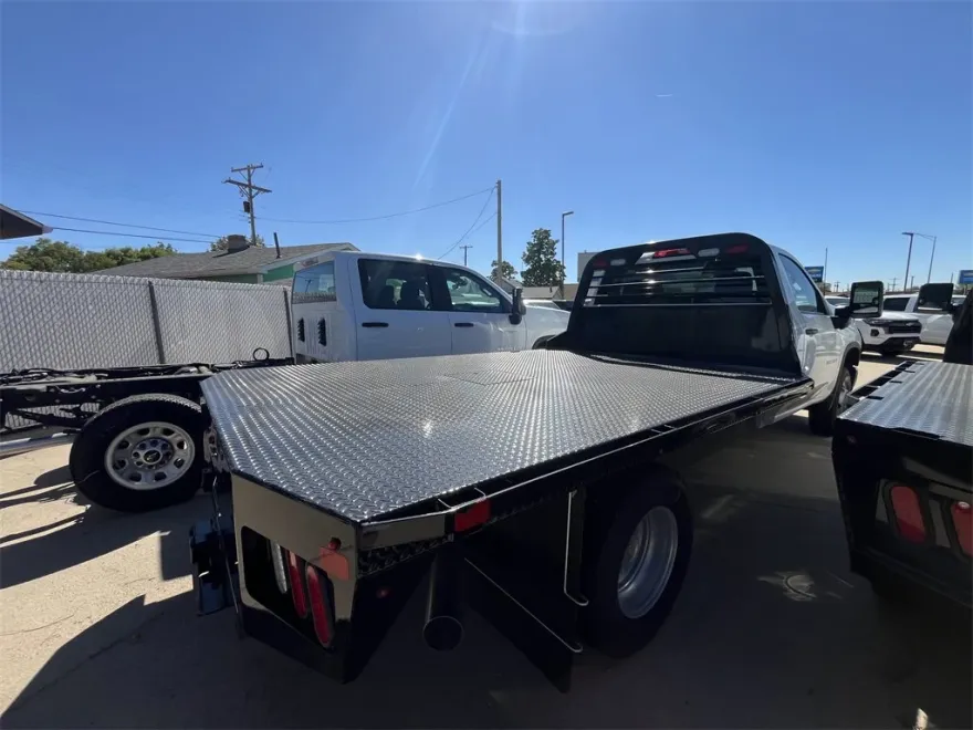 2025 Chevrolet Silverado 3500HD Work Truck photo 1