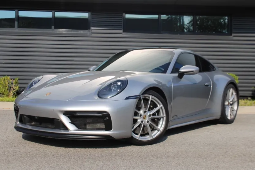 2022 Porsche 911 GTS Coupe photo 1