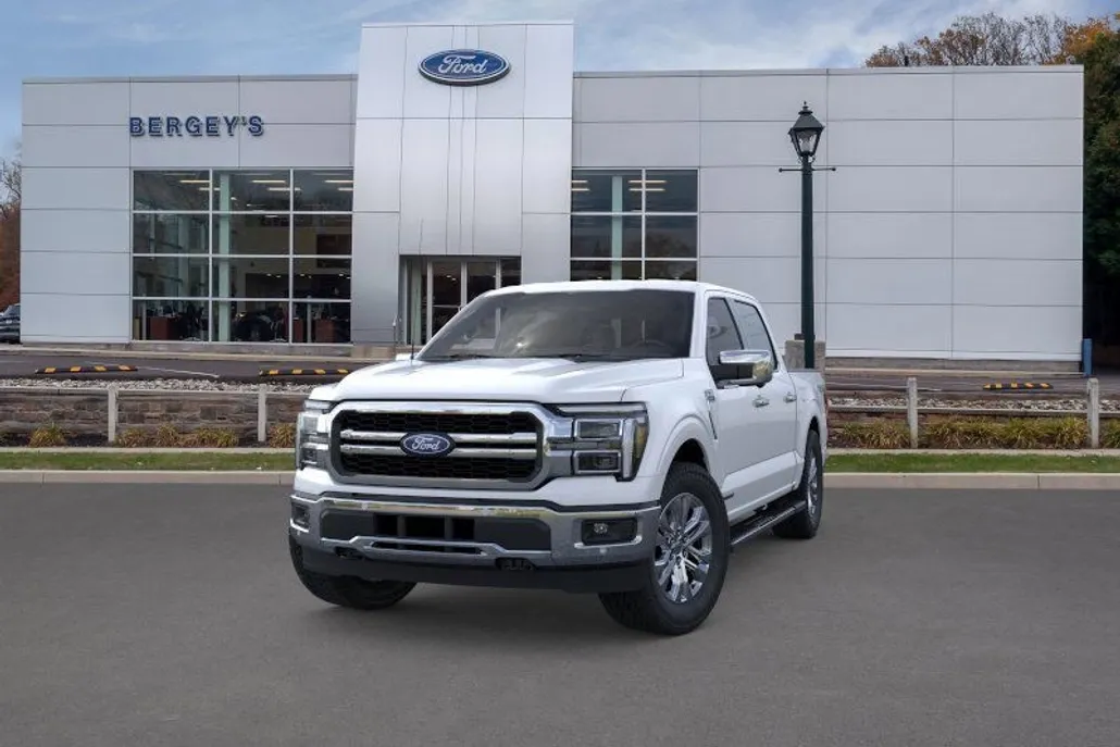 2025 Ford F-150 Lariat FX4 photo 1