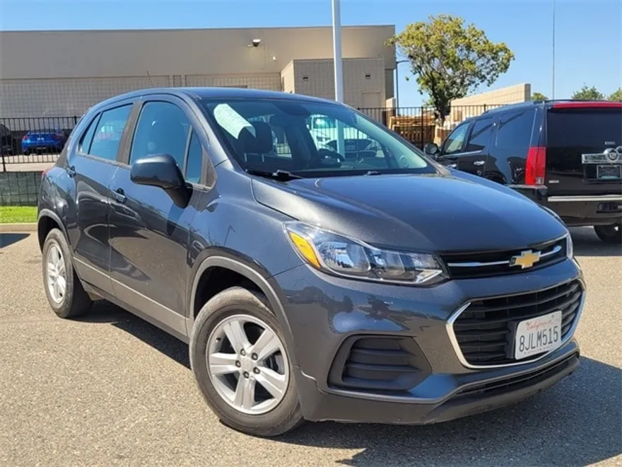 2019 Chevrolet Trax LS photo 1