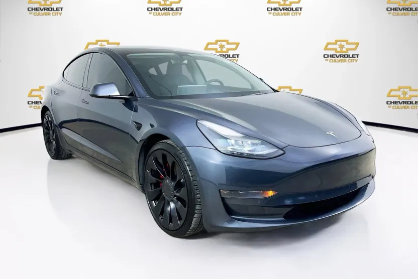 2022 Tesla Model 3 Performance photo 1