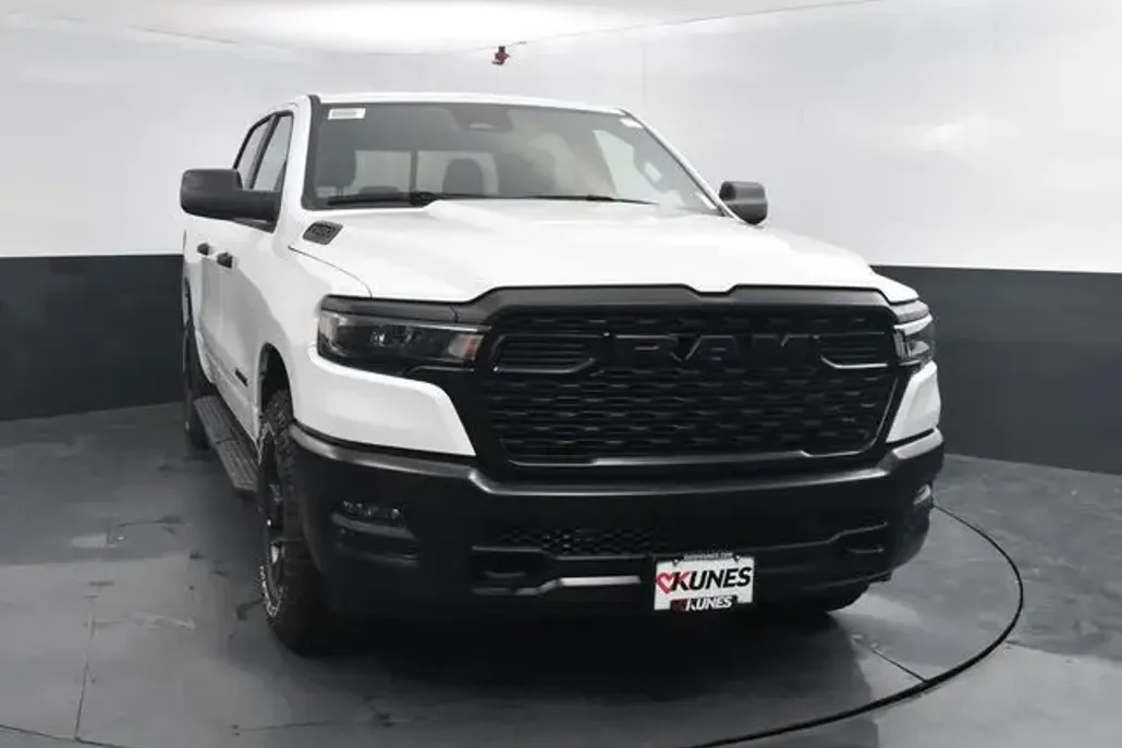 2025 Ram 1500 Tradesman photo 1