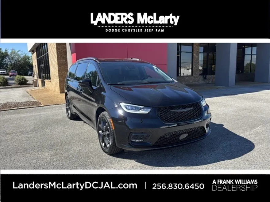 2026 Chrysler Pacifica Limited photo 1