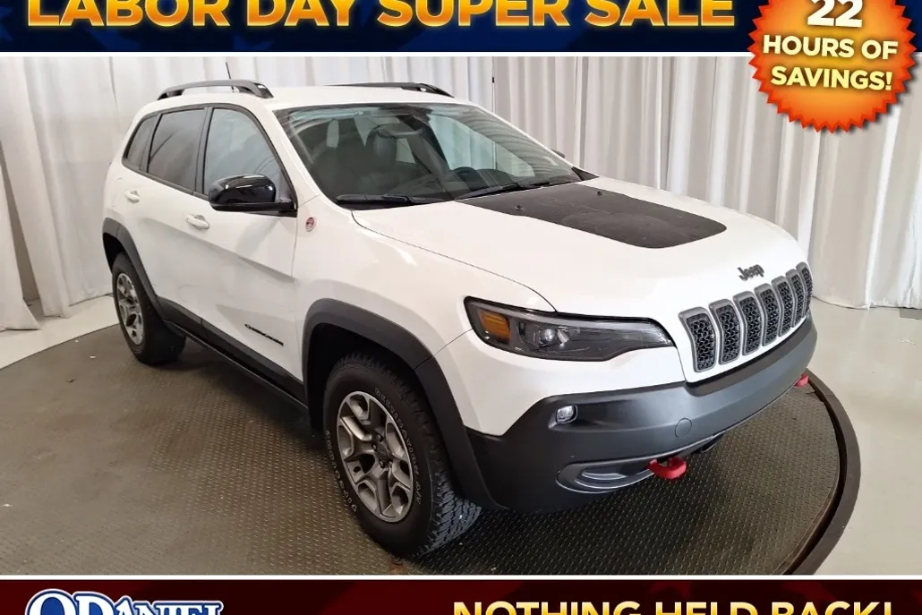 2022 Jeep Cherokee Trailhawk photo 1