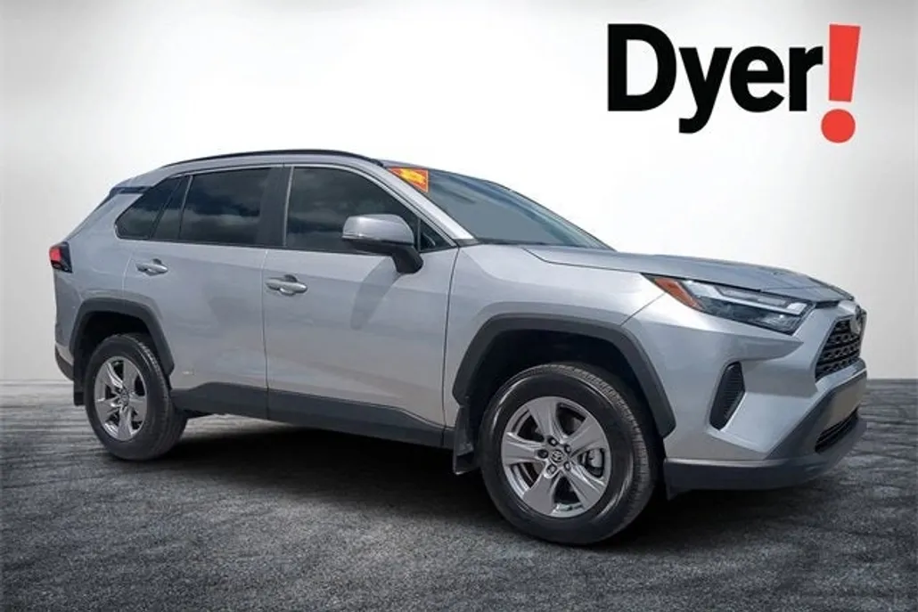2025 Toyota RAV4 Hybrid XLE photo 1