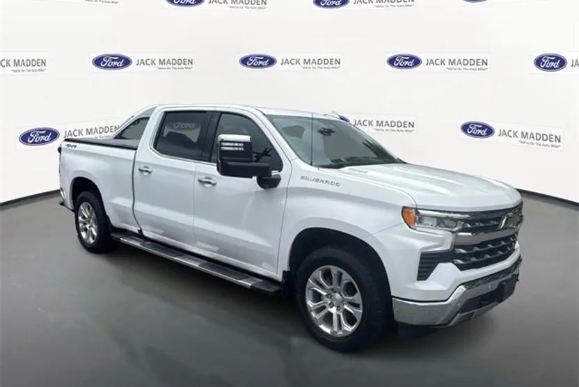2024 Chevrolet Silverado 1500 LTZ photo 1