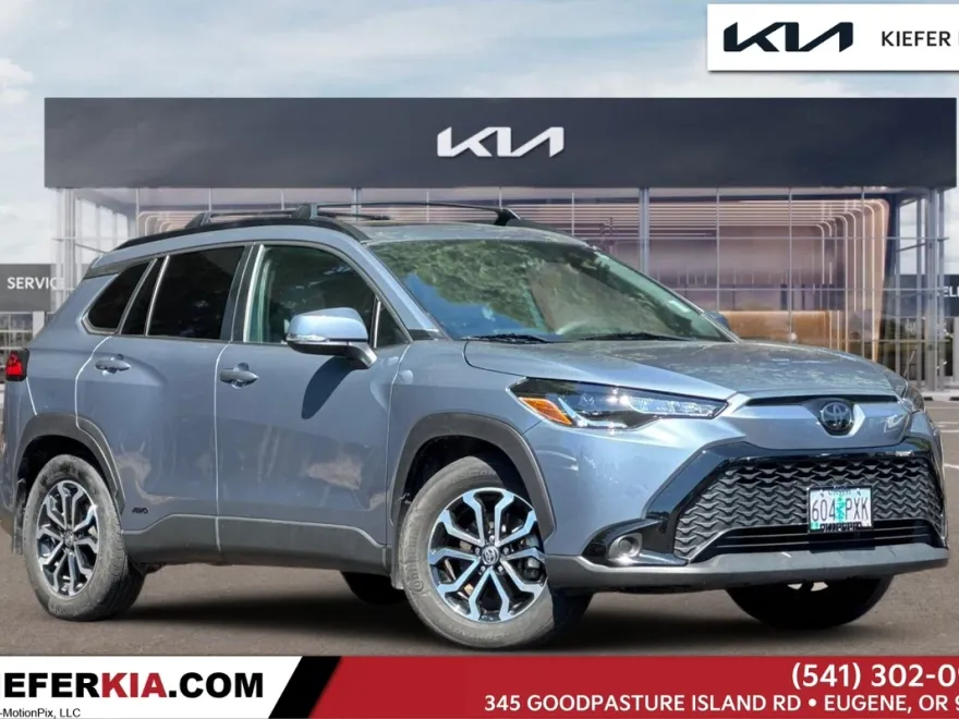 2024 Toyota Corolla Cross Hybrid SE photo 1