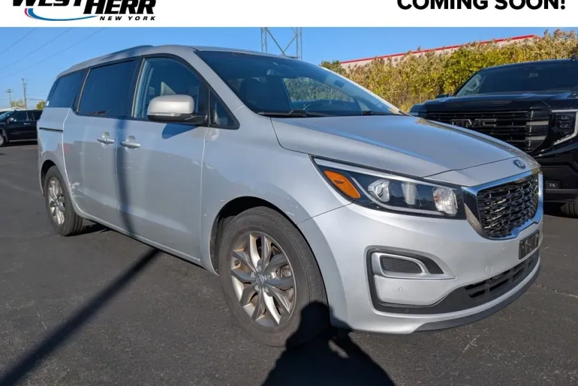 2020 Kia Sedona EX photo 1