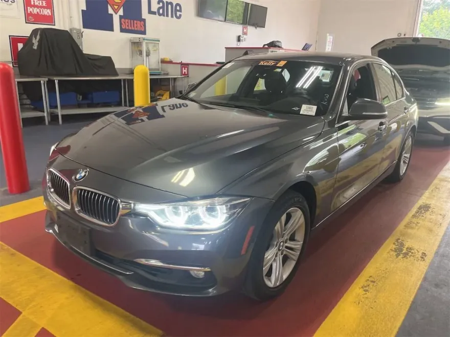 2018 Bmw 330i Sedan photo 1