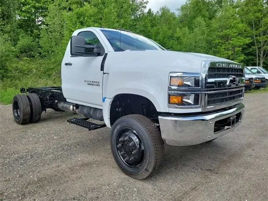 2024 Chevrolet Silverado 5500HD Work Truck photo 1
