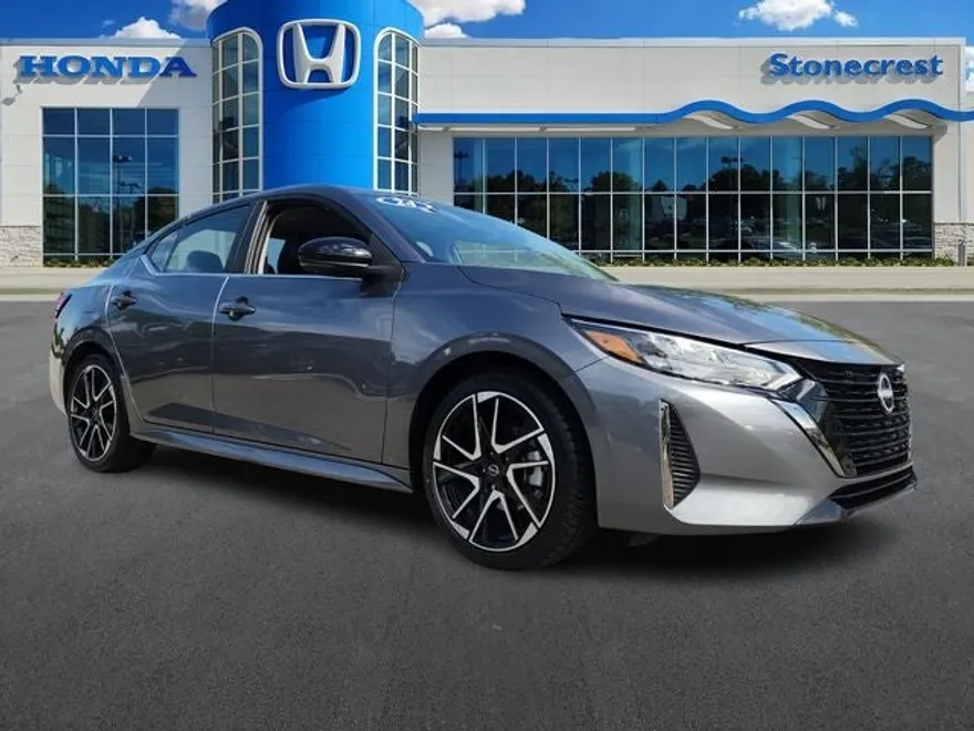 2024 Nissan Sentra SR photo 1