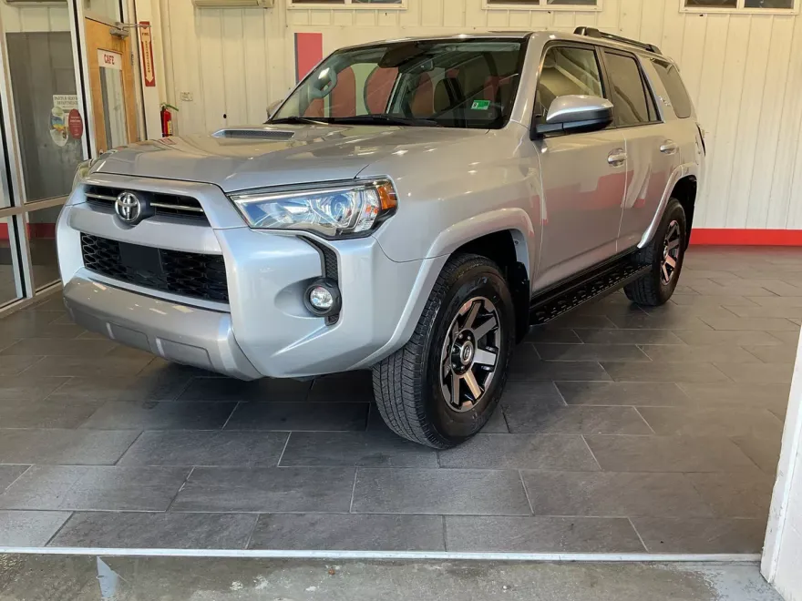 2024 Toyota 4Runner TRD 4WD photo 1