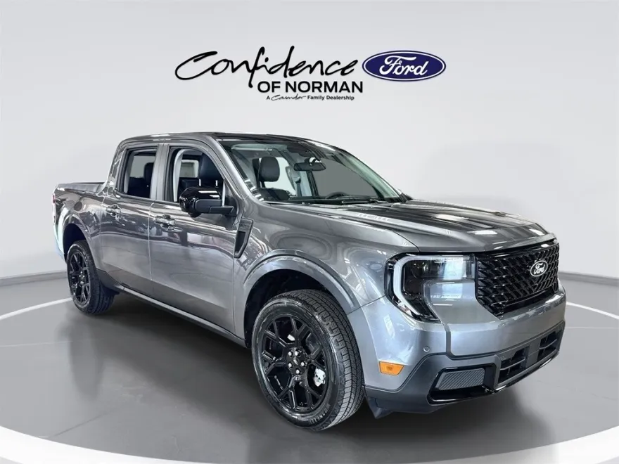 2025 Ford Maverick Lariat photo 1