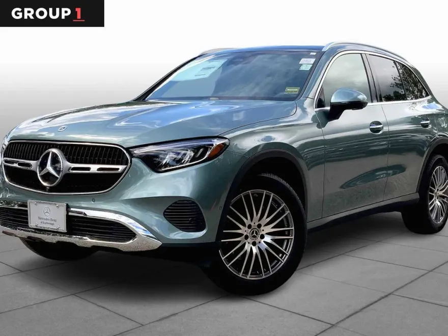2026 Mercedes Benz GLC 300 4MATIC photo 1