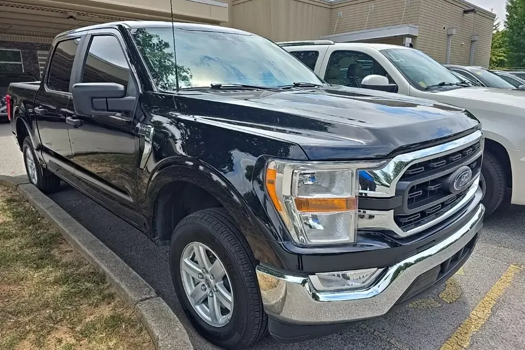 2021 Ford F-150 XLT photo 1