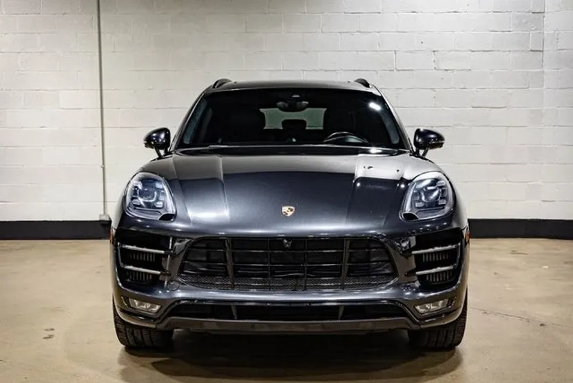 2017 Porsche Macan Turbo photo 1