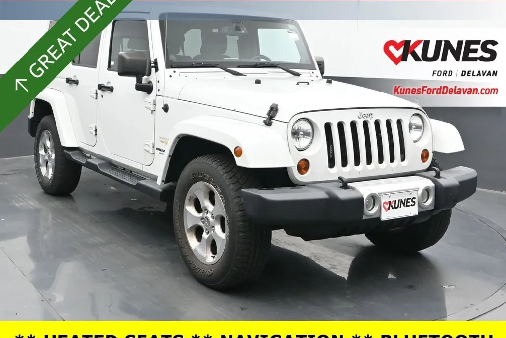 2013 Jeep Wrangler Unlimited Sahara photo 1
