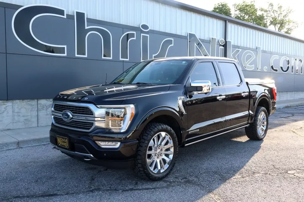 2022 Ford F-150 Limited photo 1