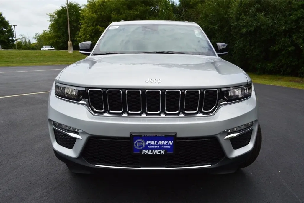 2025 Jeep Grand Cherokee Limited photo 1