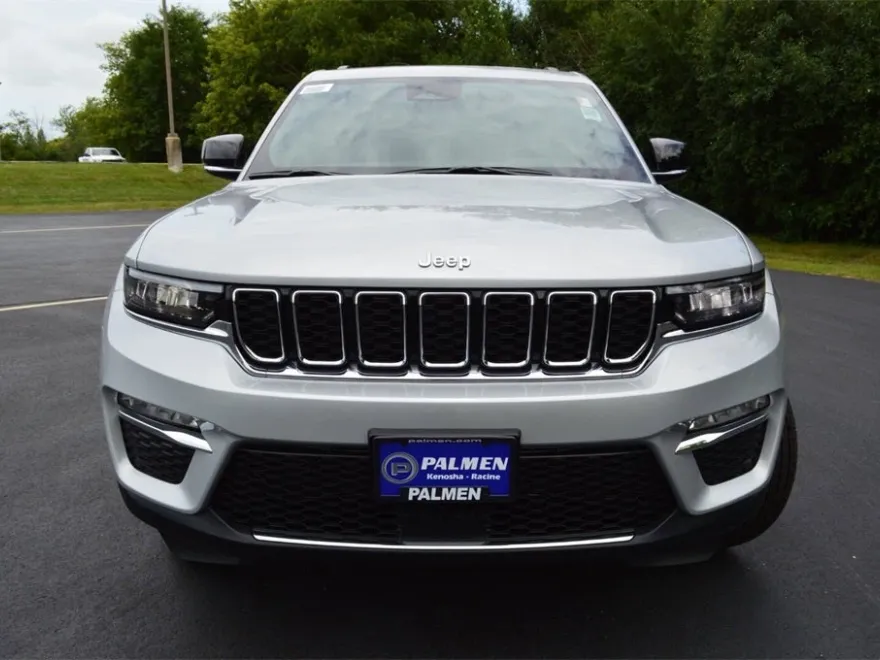 2025 Jeep Grand Cherokee Limited photo 1