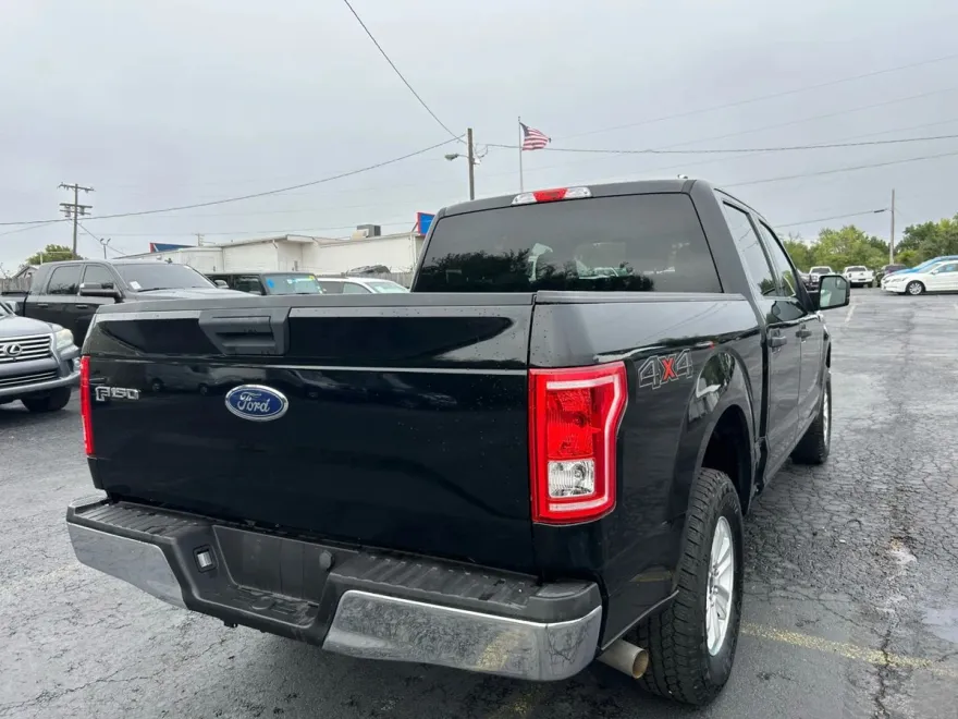 2017 Ford F-150 photo 1