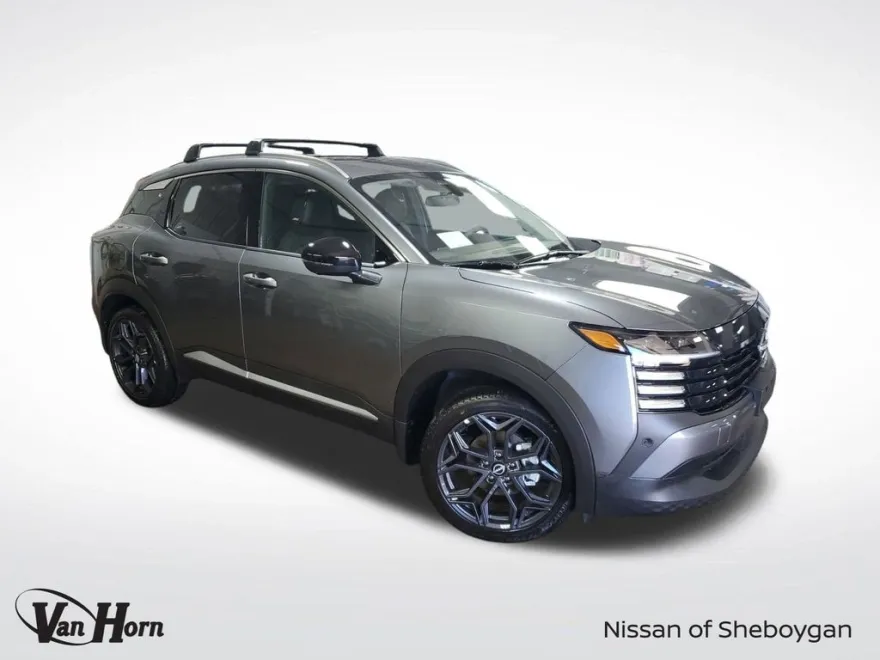 2026 Nissan Kicks SR photo 1