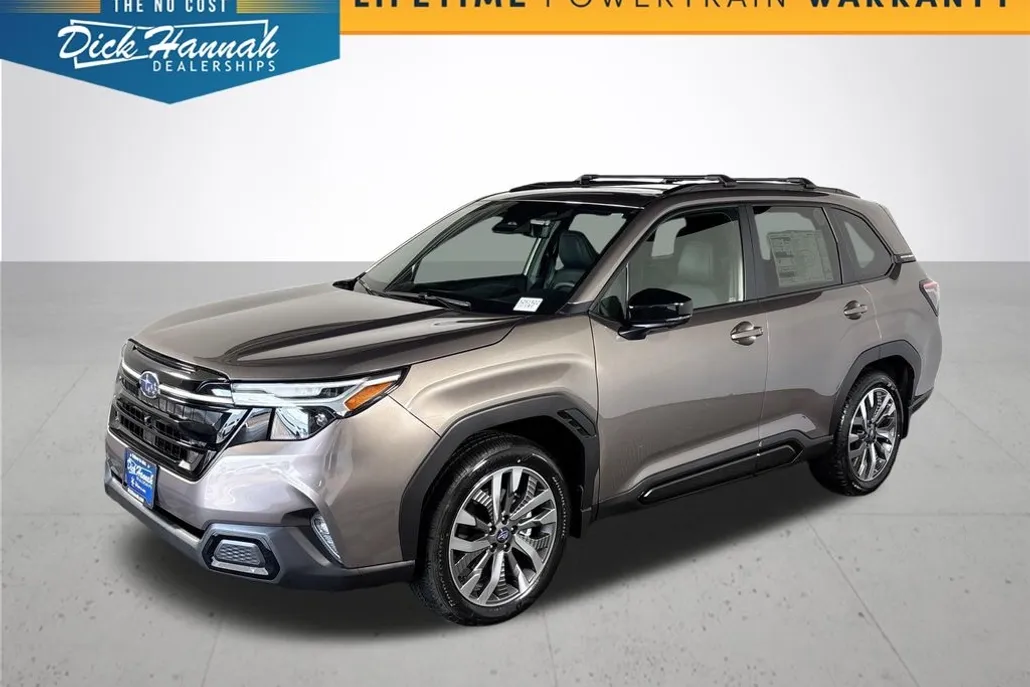 2025 Subaru Forester Touring photo 1
