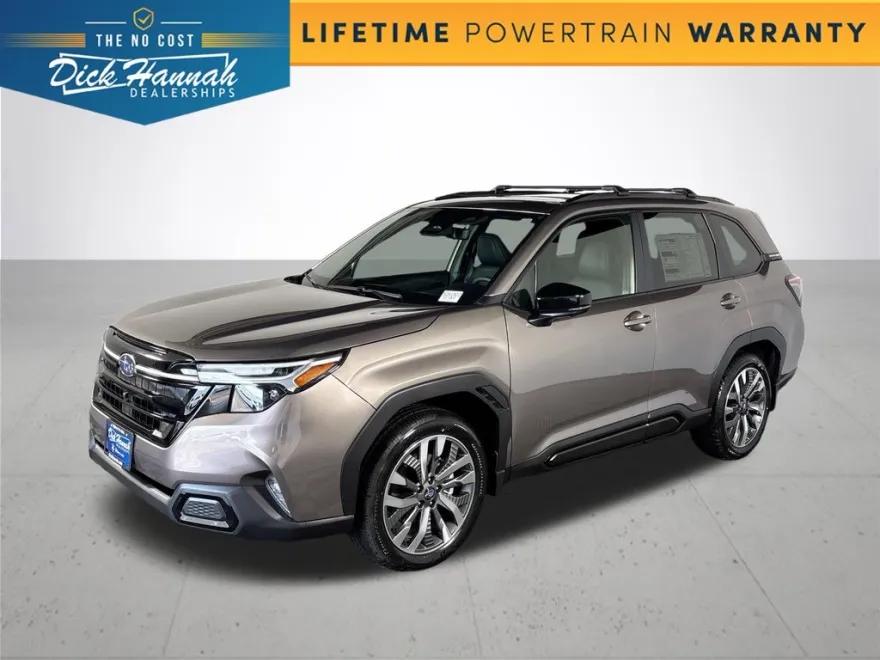 2025 Subaru Forester Touring photo 1