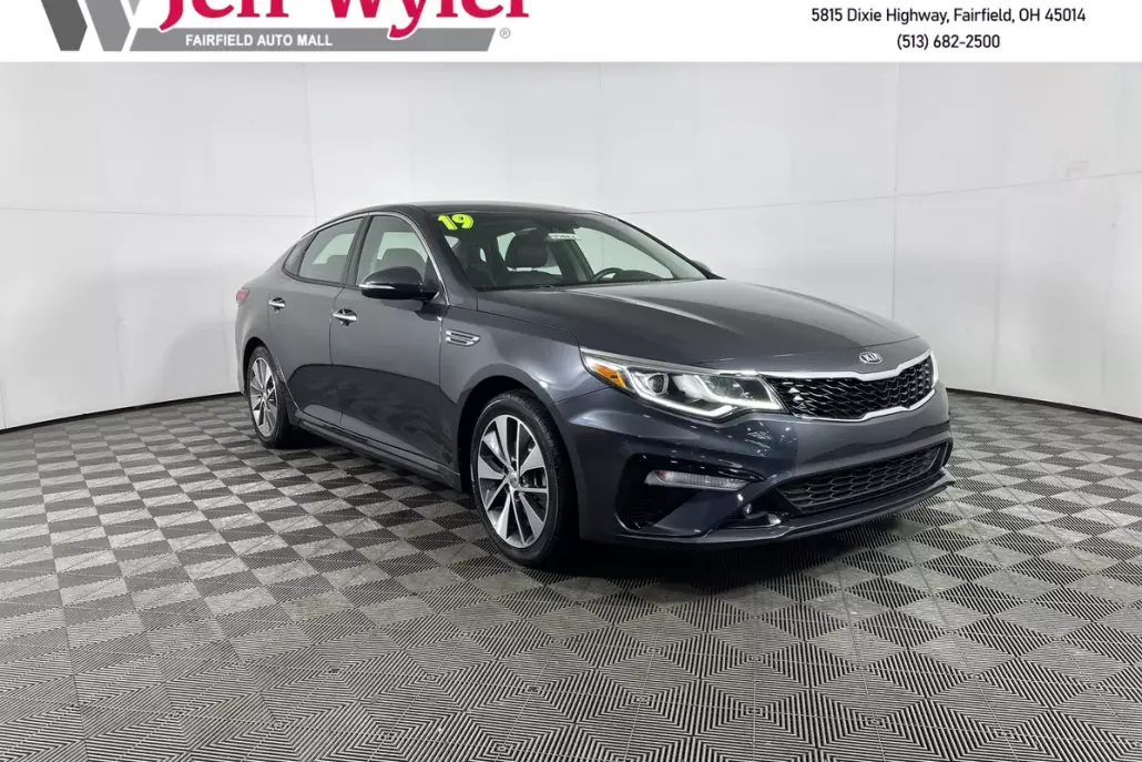 2019 Kia Optima S photo 1